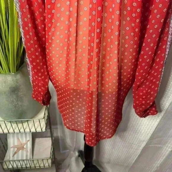 Free People Women’s M Red Button-Up Sheer Chiffon Roll Tab/Long Sleeve Tunic - Picture 9 of 15